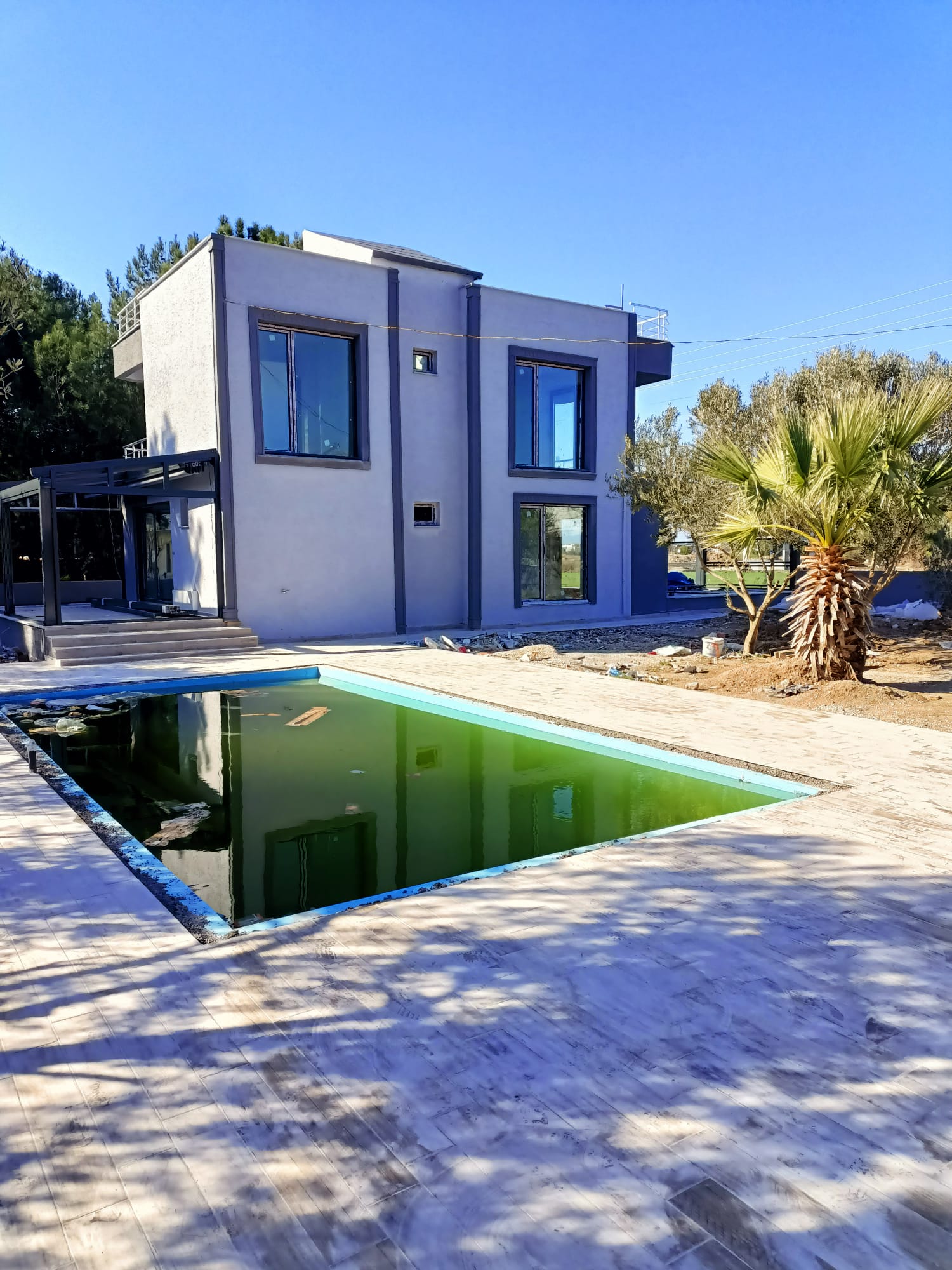 Villa Mavi Çerçeveli ve Havuzlu